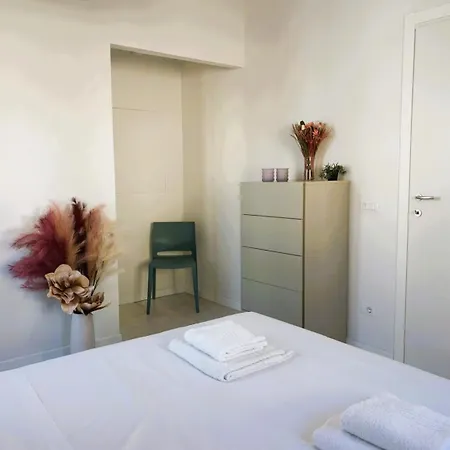 Apartament White Iris