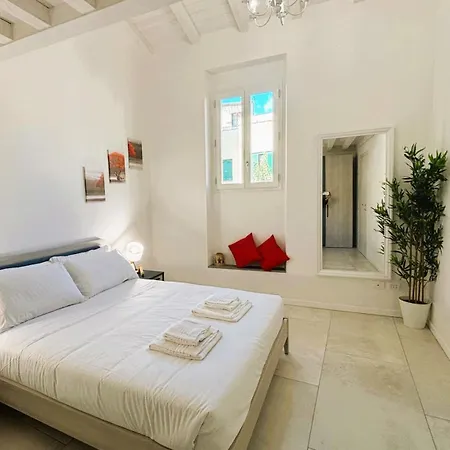 White Iris * Florence