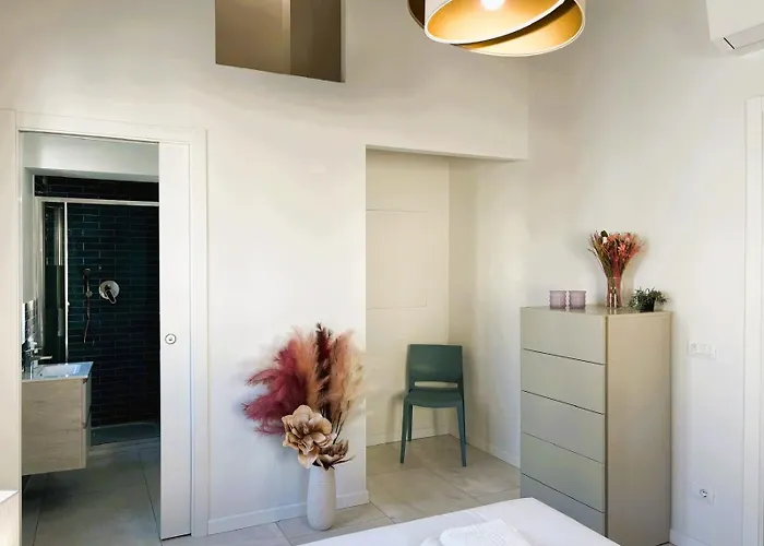 White Iris Apartament *